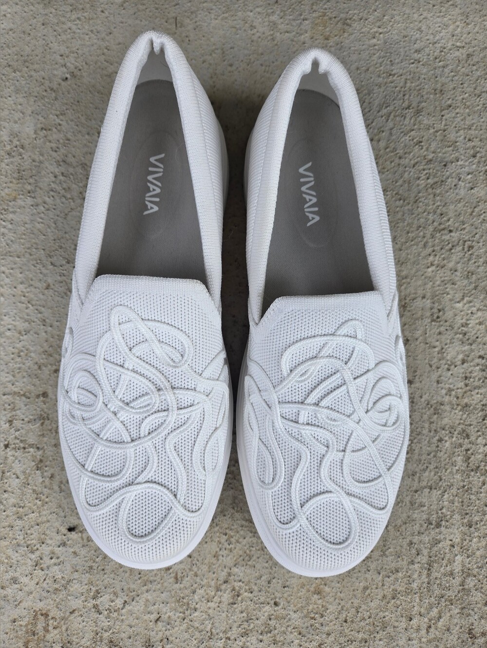 VIVAIA White Knit Slip-On Loafers Excellente‎ Conditions